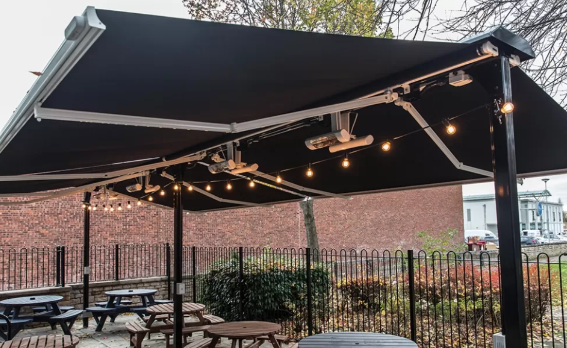 Free standing awning